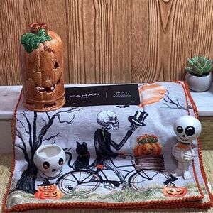 Tahari Halloween Skeleton and Cat Decor placemats and decor